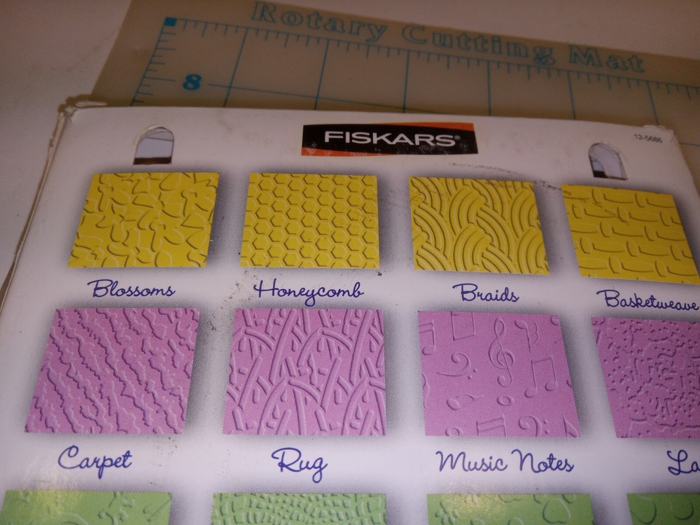 Fiskars Texture Embossing Plate Assortment Pack 12 (6 Double Sided Plates) 5686