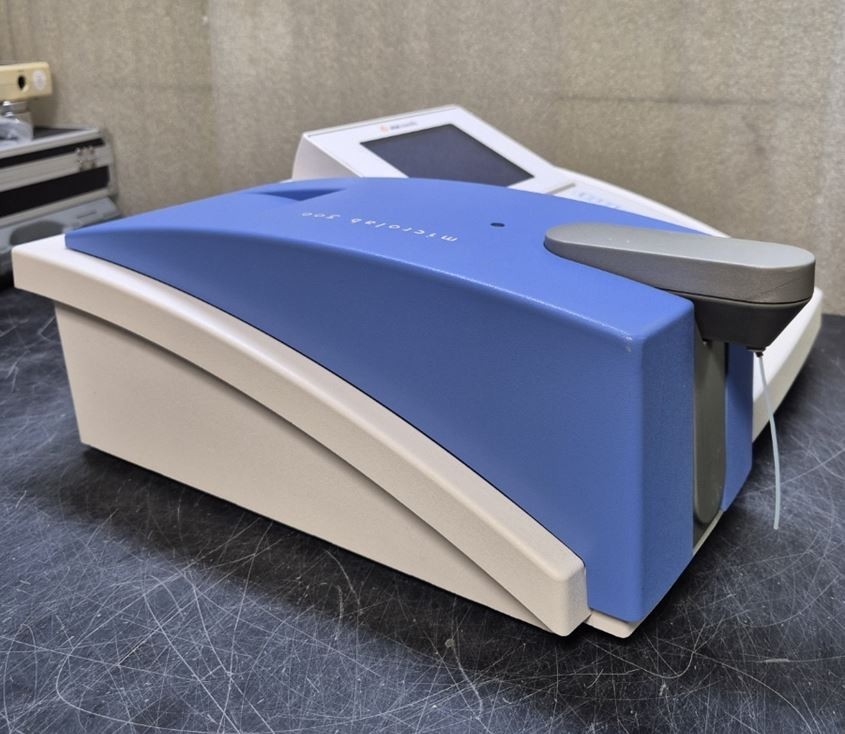 Microlab 300 Semi Automatic Biochemistry Analyzer