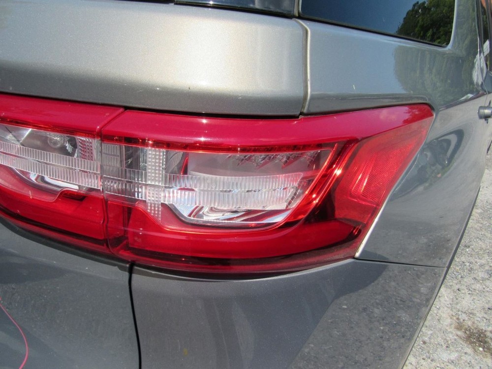 TRAVERSE 2018 Glove Box 1059611