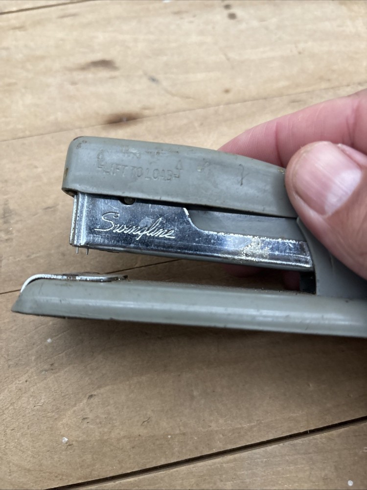 VTG Swingline 99 Compact Stapler Gray Works
