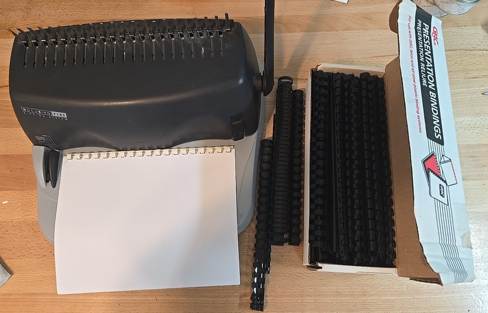 GBC CombBind Doubind P100 Comb Binding Machine w/ Extra Combs