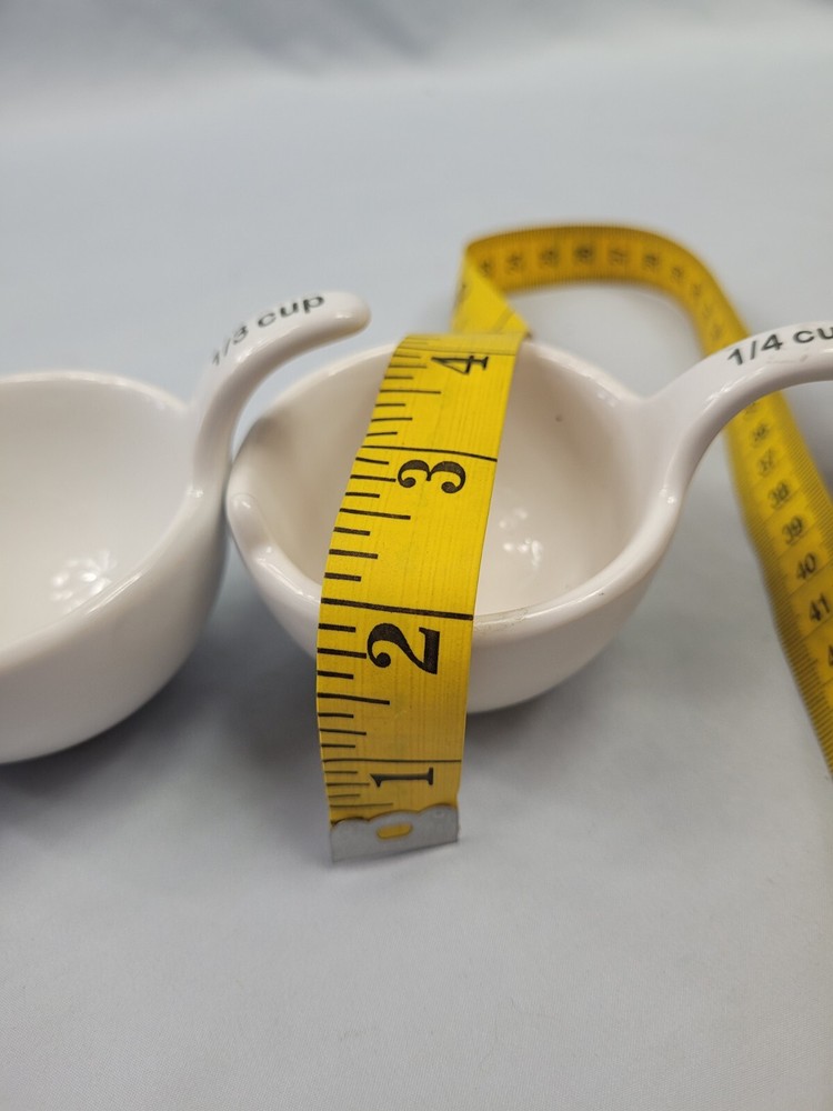 White Kitty Cat Nesting Stackable Measuring Cups 1 Cup, 1/2, 1/3, 1/4 EUC. 32
