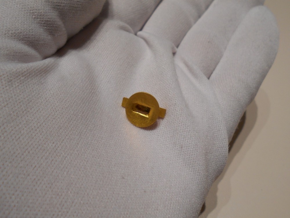 Original & Authentic WWII ~ PH ~ Lapel device ~ Fire enamel make.