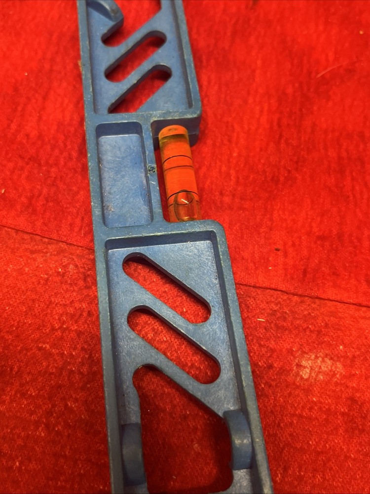 EMPIRE LEVEL 33-9 POLYCAST TORPEDO LEVEL (k11)
