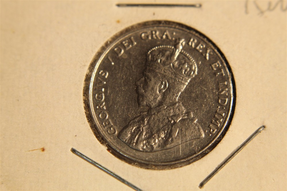 CANADA 1935 5 CENT NICE COIN lj