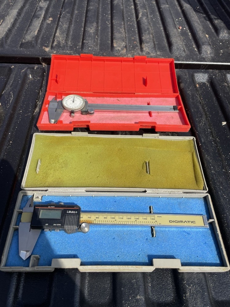 Mitutoyo Digital And Dial Caliper