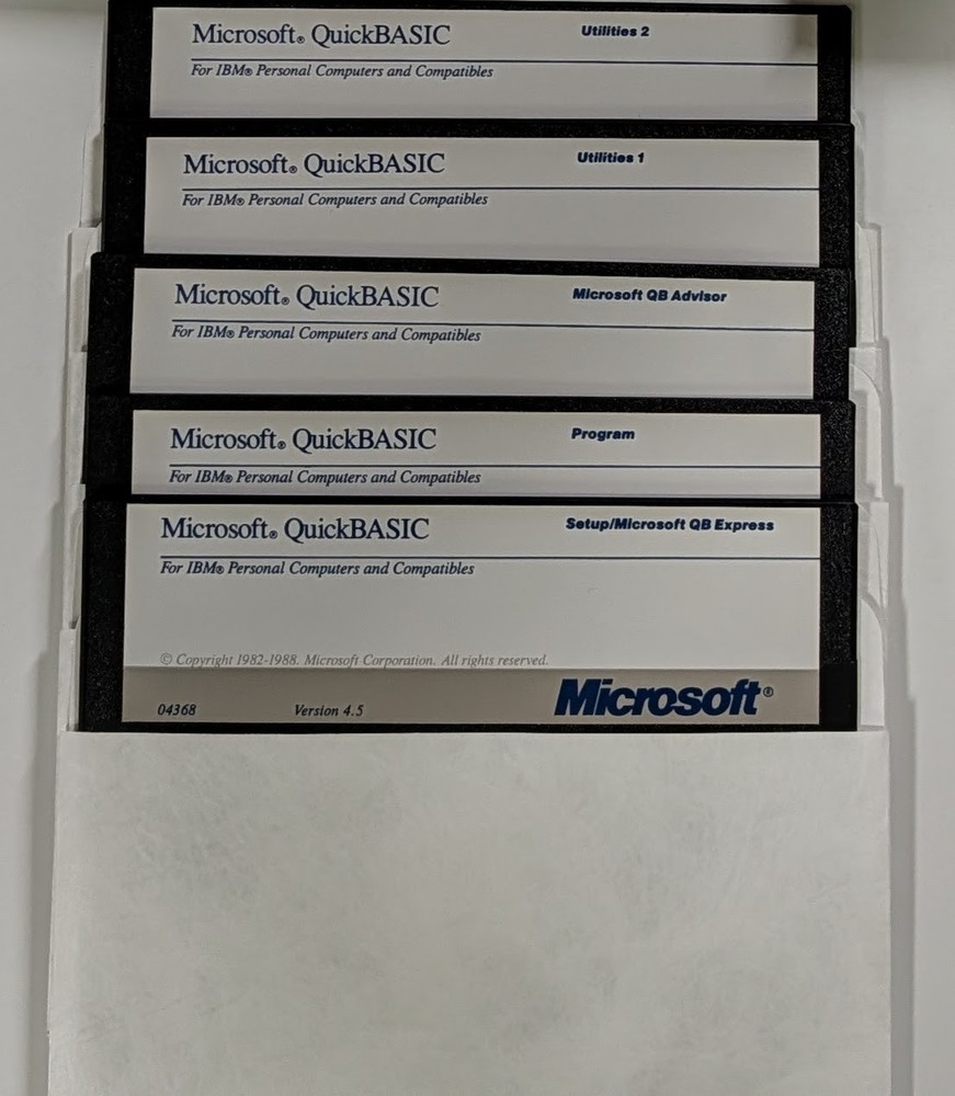 Microsoft QuickBASIC 4.5 (1988) - 5 Disks & 2 Manuals - TESTED