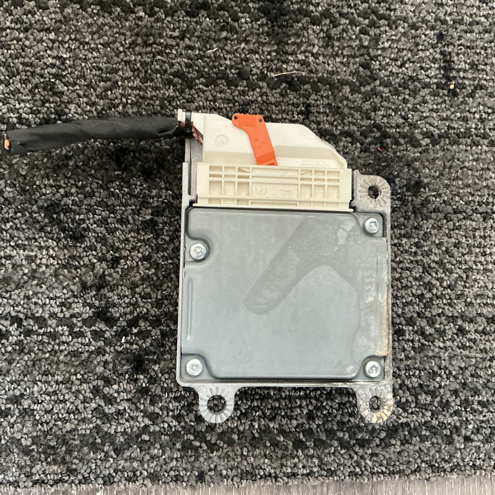 VOLVO ECM CAB COMPUTER CONTROL MODULE - P/N: 21589003