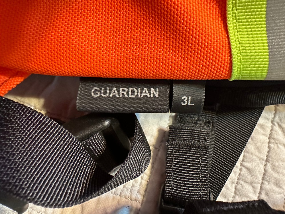 DRINK! HYDRATION SYSTEMS GUARDIAN 3L 100 OZ SHOULDER SLING BACKPACK