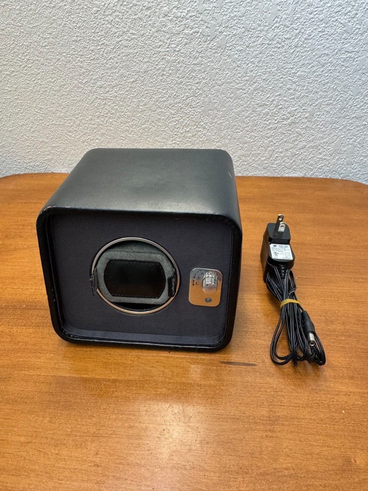 Wolf Designs Single Watch Winder  Module 1.5, fully working, fair.