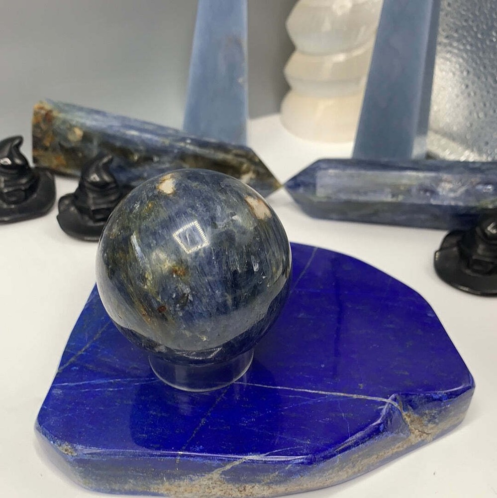 Kyanite sphere E