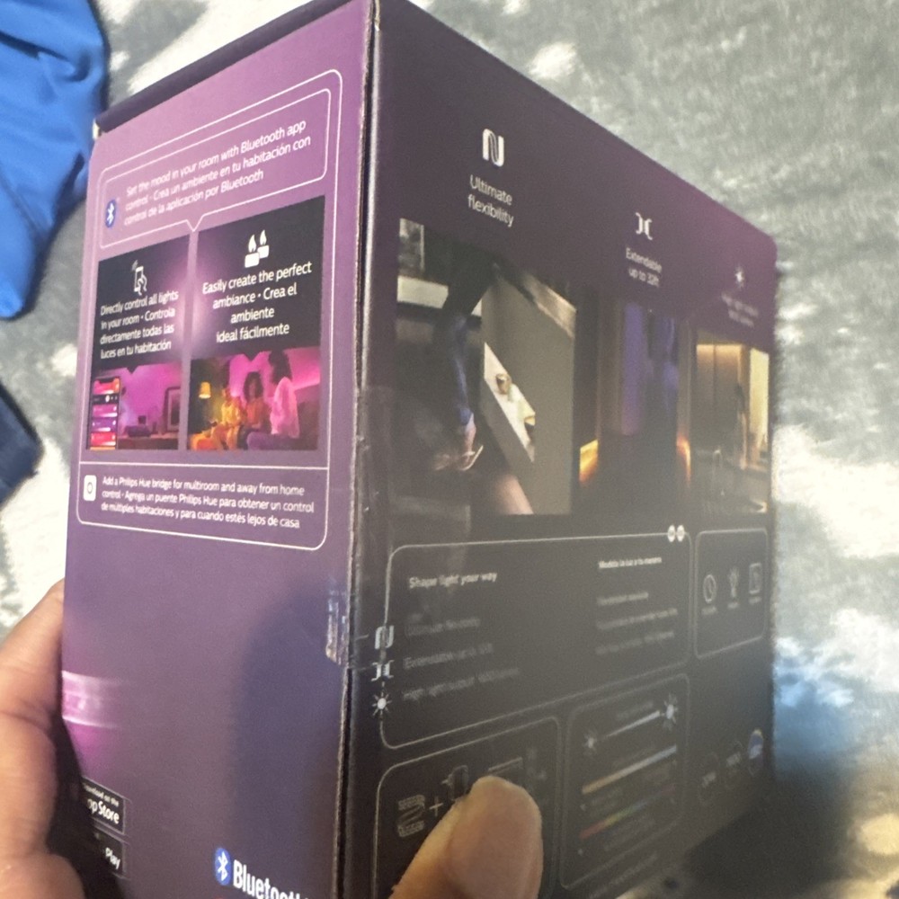 Philips Hue Lightstrip Plus (2m/6ft Base Kit with Plug) 555334