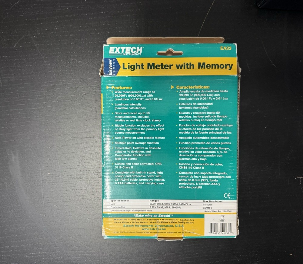 Extech® EA33 EasyView™ Light Meter w/ Memory Illuminance