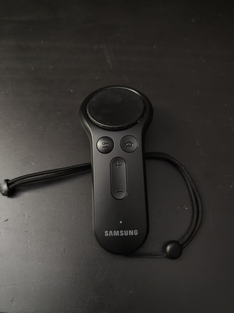 Samsung Gear VR Controller ET-YO324 NO BATTERIES