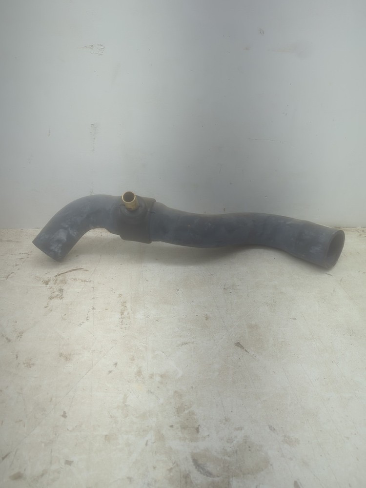 Workhorse Radiator Hose W8003514