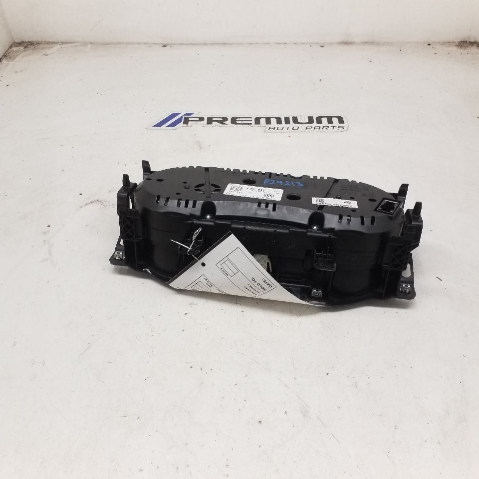 Speedometer Cluster Hatchback Base Engine MPH Fits 15-16 GOLF 609316