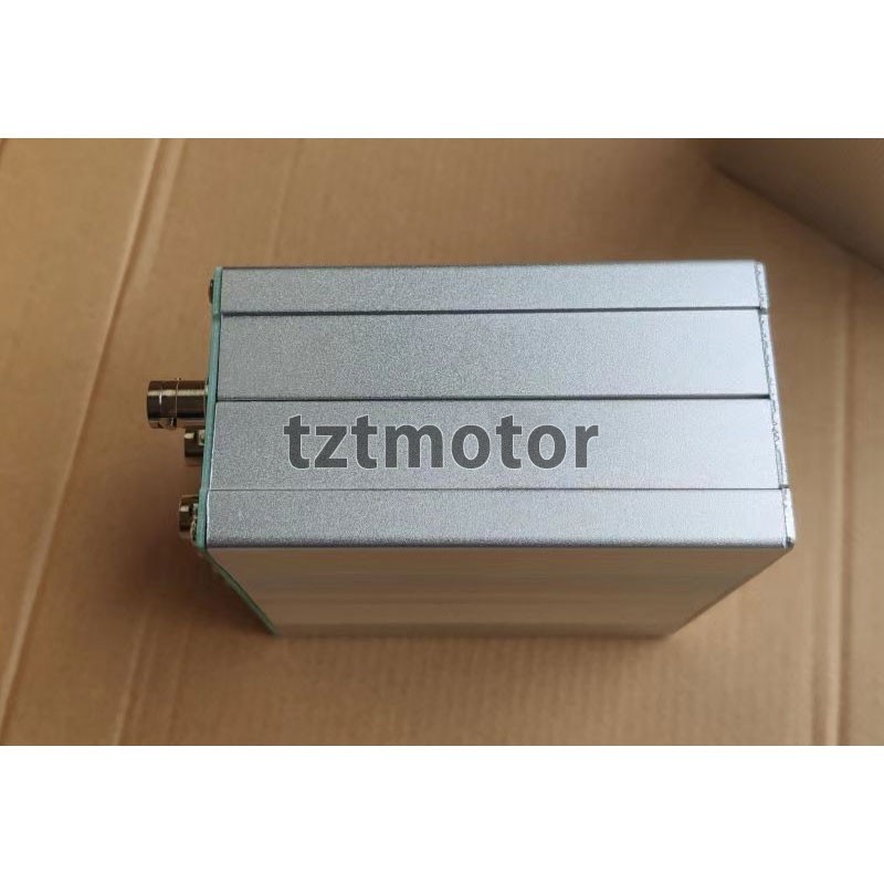 BNC/SMA Frequency Divider Square Wave Distributor Amplifier + 8 Channel Output