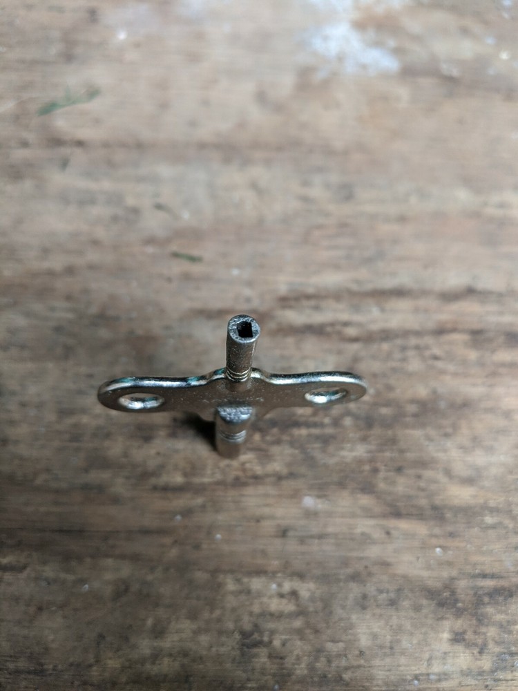 Taylor 669 Double Sided Clock Winding Key.