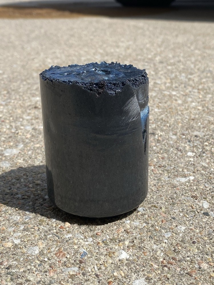 Black epoxy can