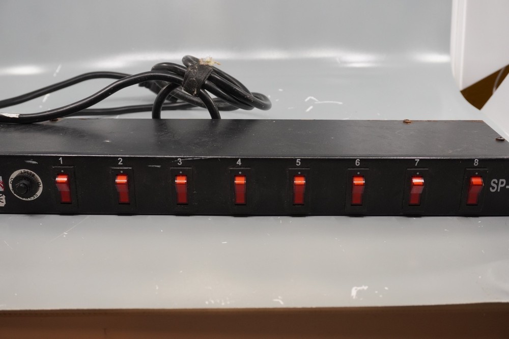 GemSound SP8500 Rackmounted AC Switch Panel 8 Power Outlets