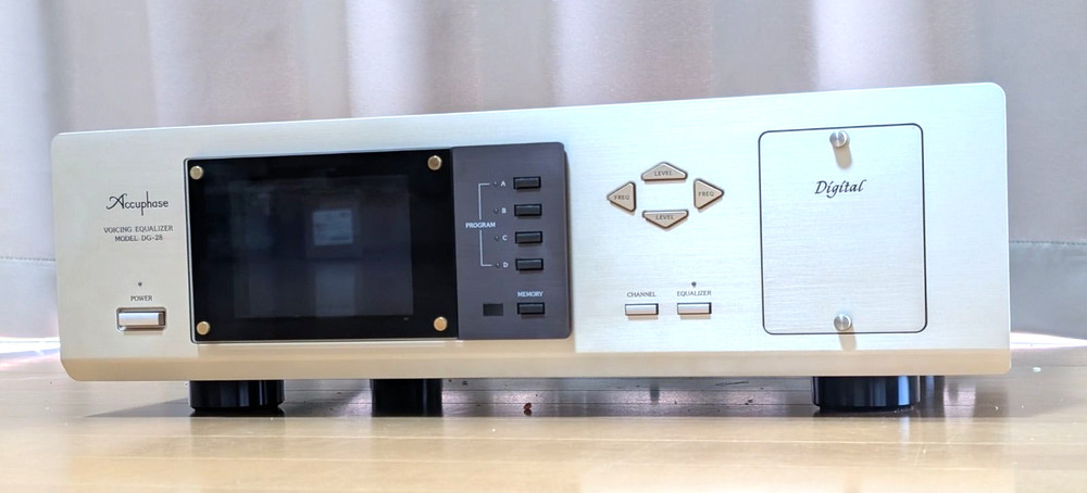 Accuphase DG-28 Digital Voicing Equalizer Unbalanced 100V Japan Audio Processor