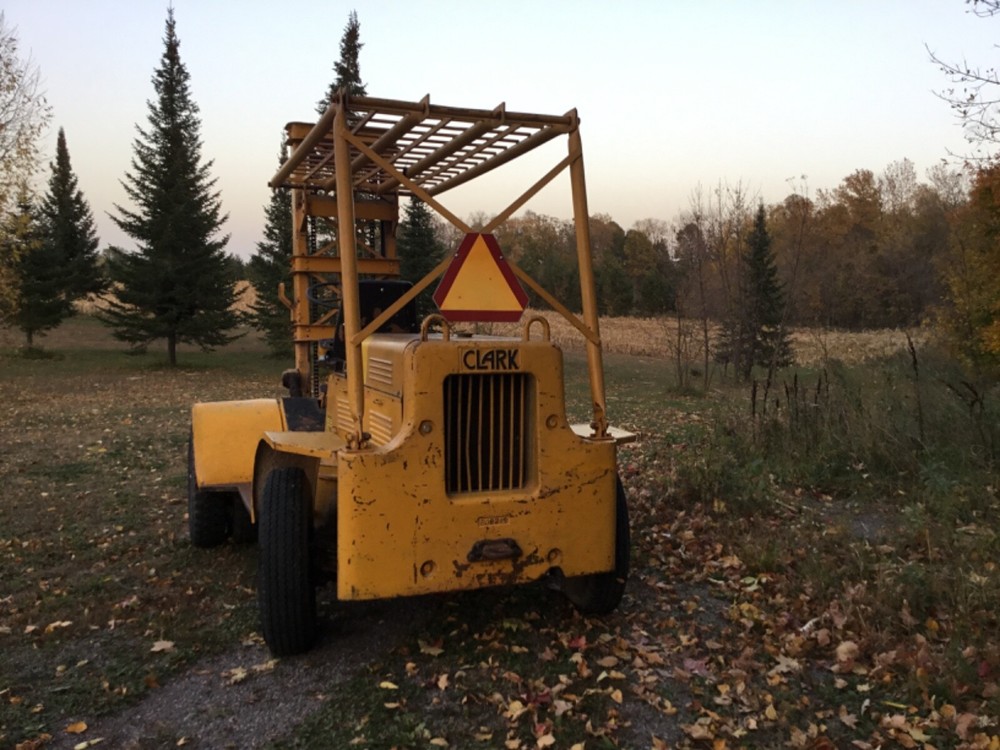 1953 CLARK PLANELOADER- ALL TERRAIN FORKLIFT-