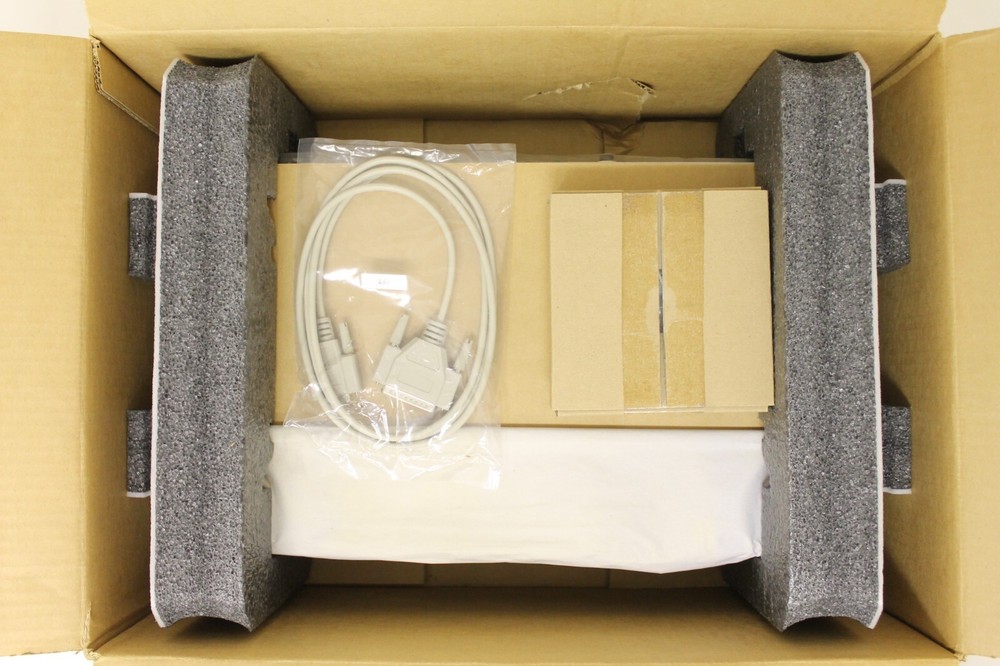 Server Technology Sentry R2000 8 Port Remote Power Manager R200-1-2