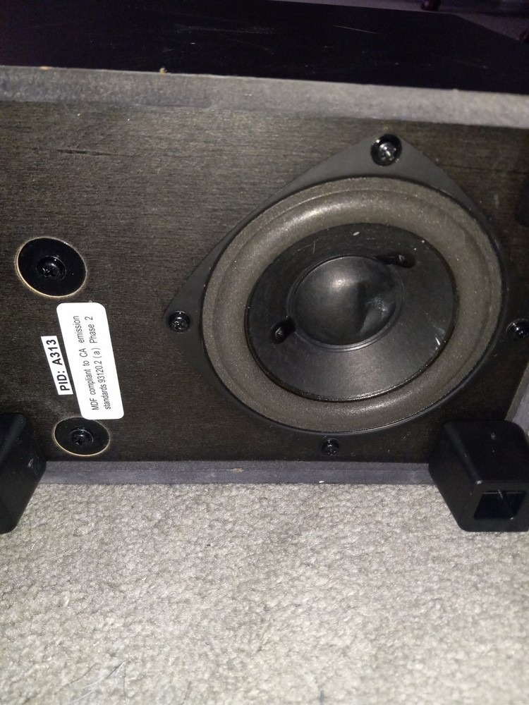 *READ* Logitech Z313 2.1 Multimedia Speaker System Subwoofer