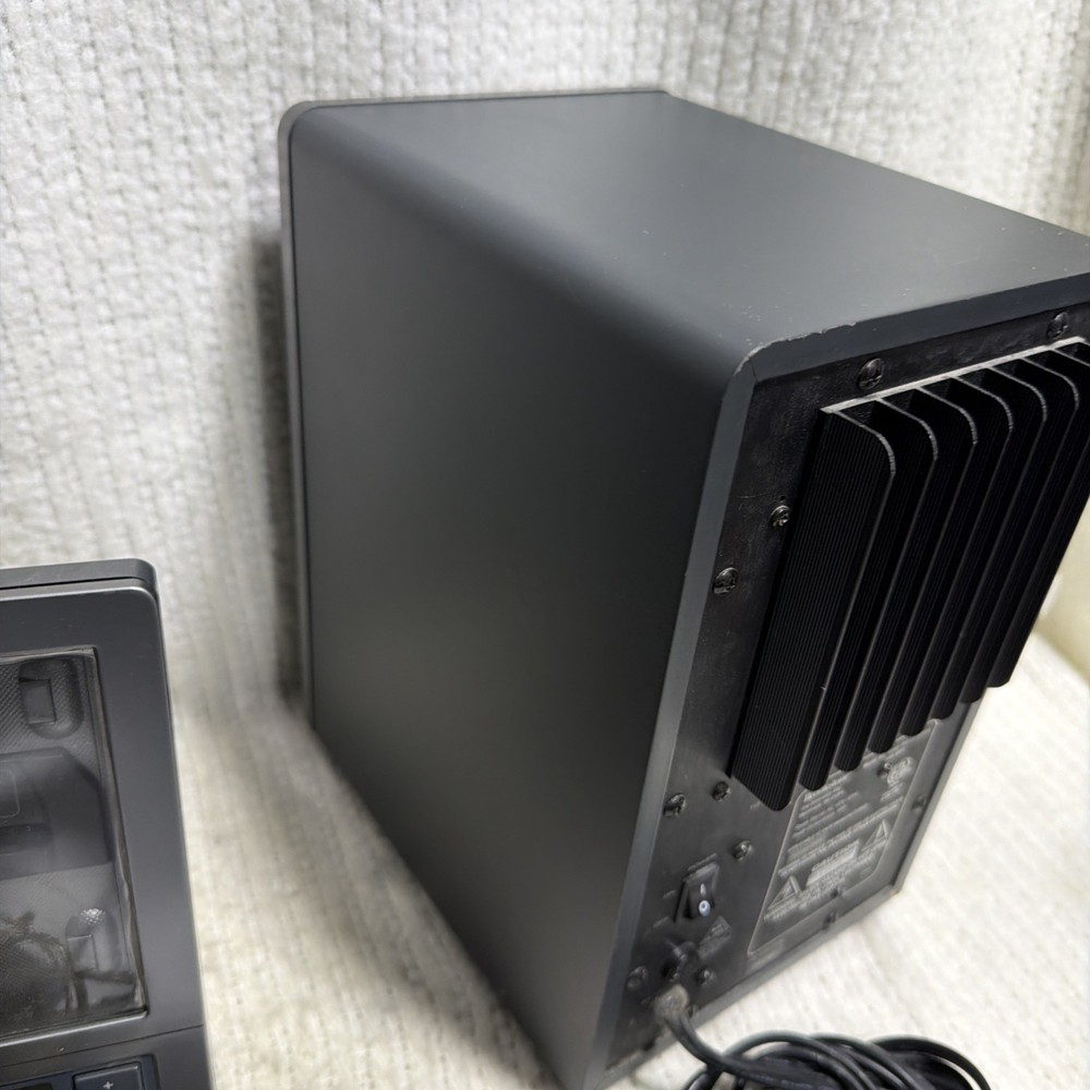 Brookstone Wafer-Thin CD System MP3 Player Flat Panel Speakers Subwoofer Remote