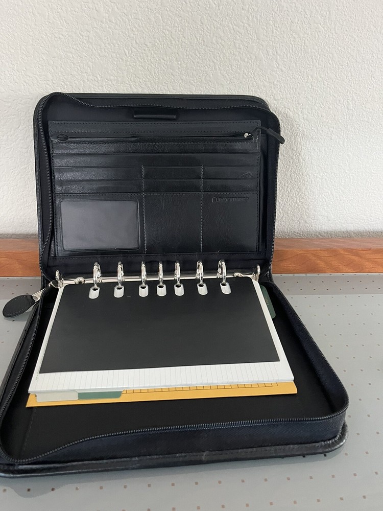 Leather Zippered Planer Black Cover