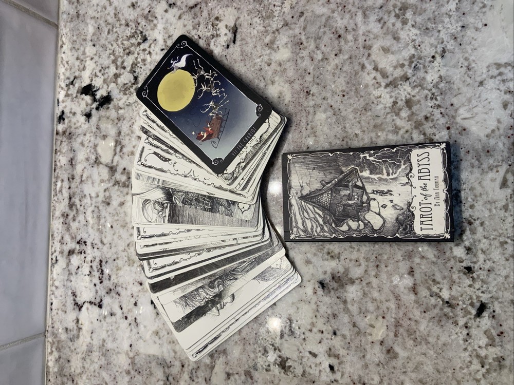 Liminal Space Tarot Deck