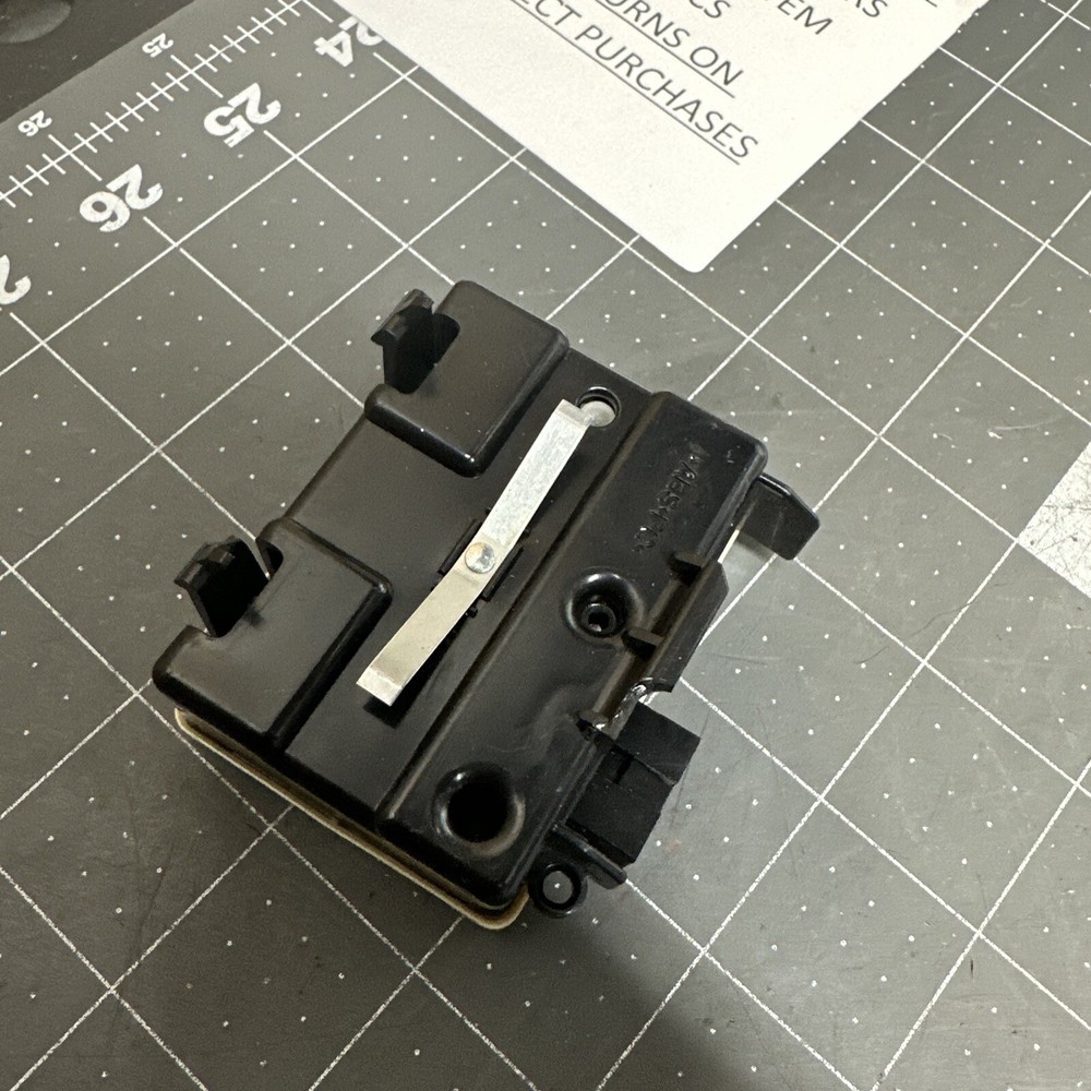 GM Receiver Remote Control Door Lock Module 25757280