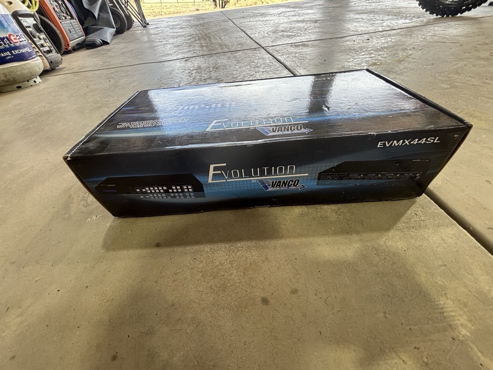 NEW Vanco Evolution EVMX44SL HDMI 4x4 Multi-Format Matrix Switcher (Unused)