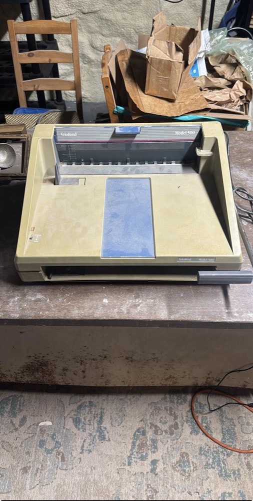 VeloBind 500 Binding Machine Turns On Untested