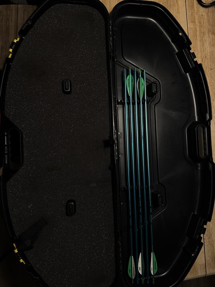 Genesis Gen X Right-Handed Bow - Black