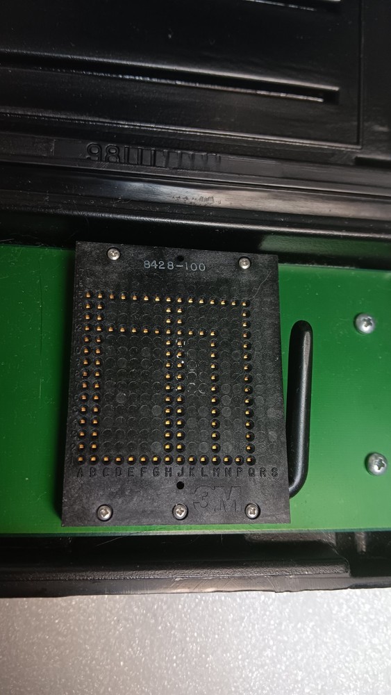 3m 8428-100 esd ic shipping zif socket container