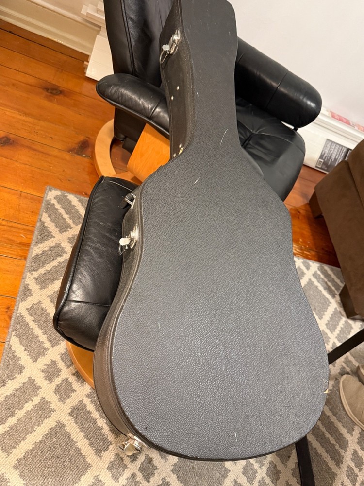 Fender CD-60 Mahogany with Case