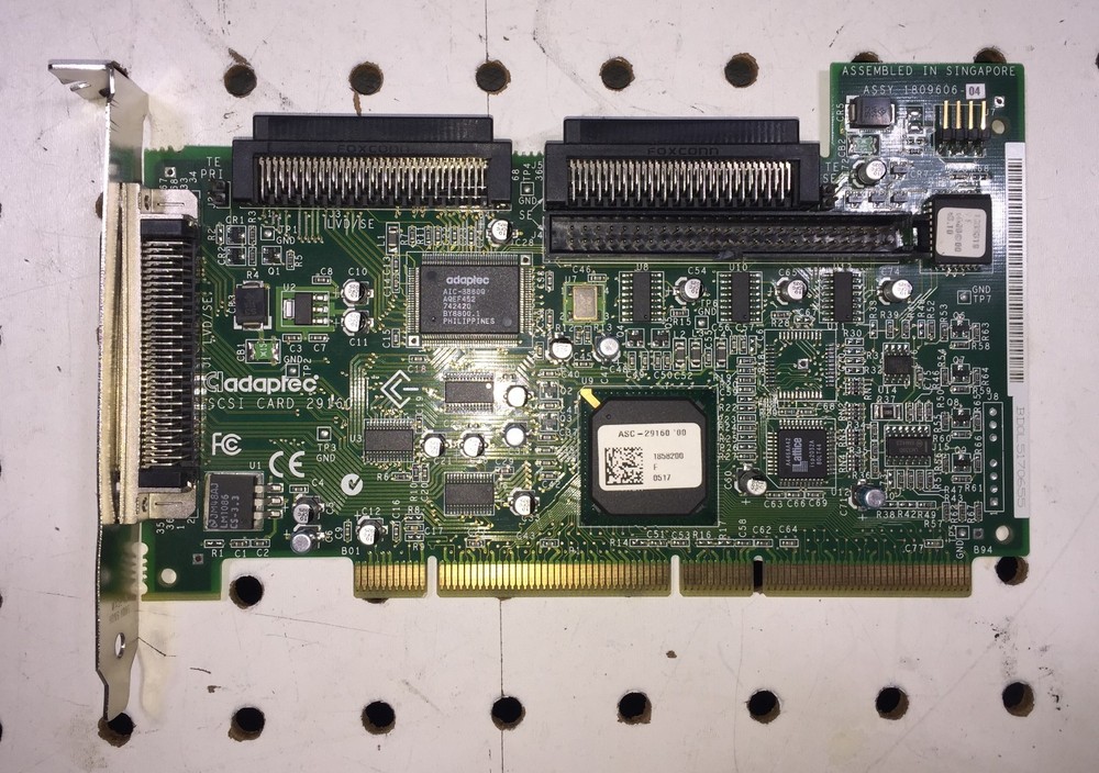 Adaptec ASC-29160 64-Bit SCSI Interface Controller Adapter card