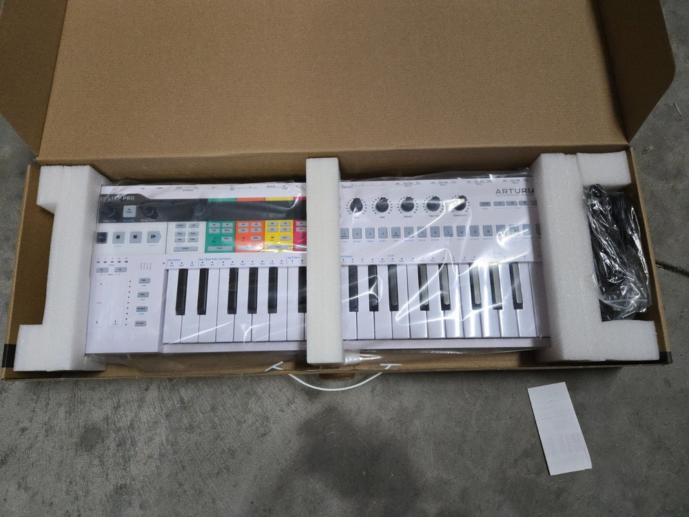 Arturia KeyStep Pro 37-Key Controller and Sequencer