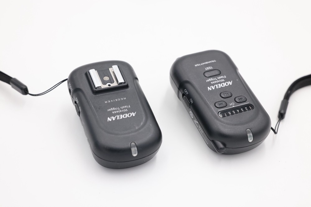 AODELAN FT-8 WIRELESS FLASH TIGGER SET TRANSMITTER & RECEIVER