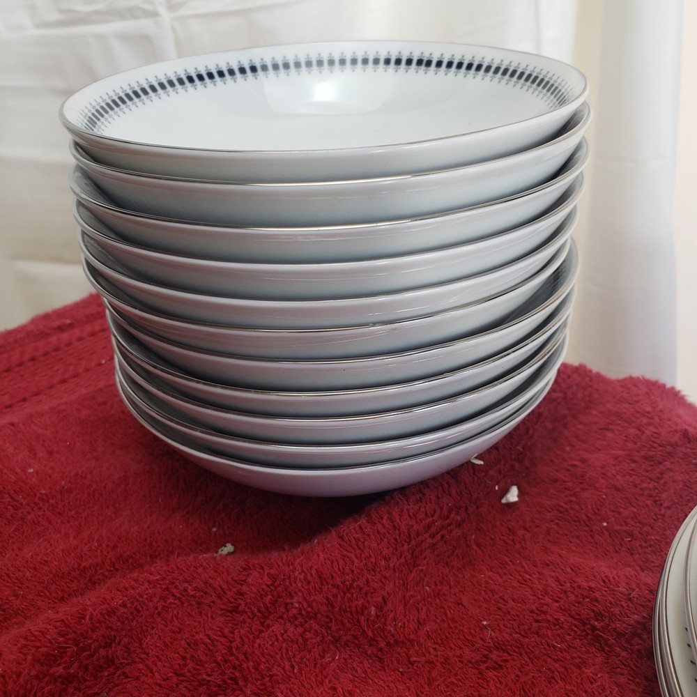 Mikasa Starlight 5560 Fine China Dinnerware Set White Black Gray