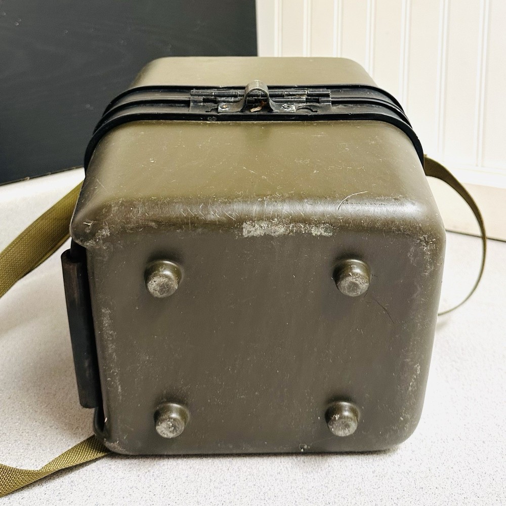 U.S. G.I LOCKING TRANSIT HARD CASE