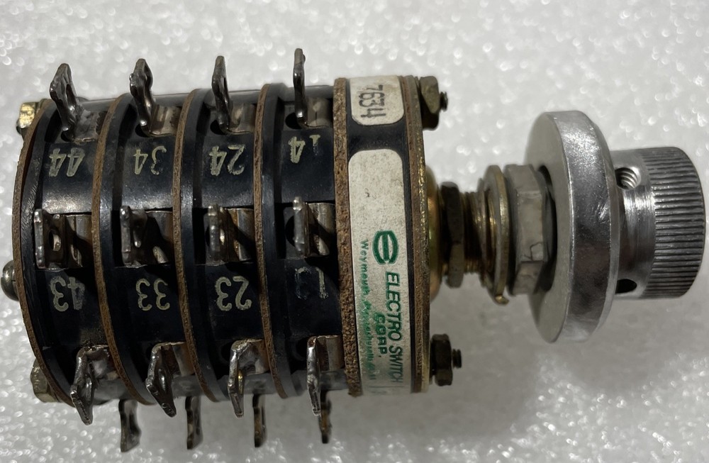 Electroswitch 31304LT Series 31 Rotary Switch Preowned Test Good
