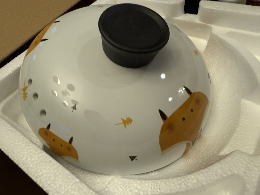 Lotus Blue 5 Quart FOX Cartoon Pattern Ceramic Round Black Dish Casserole Pan