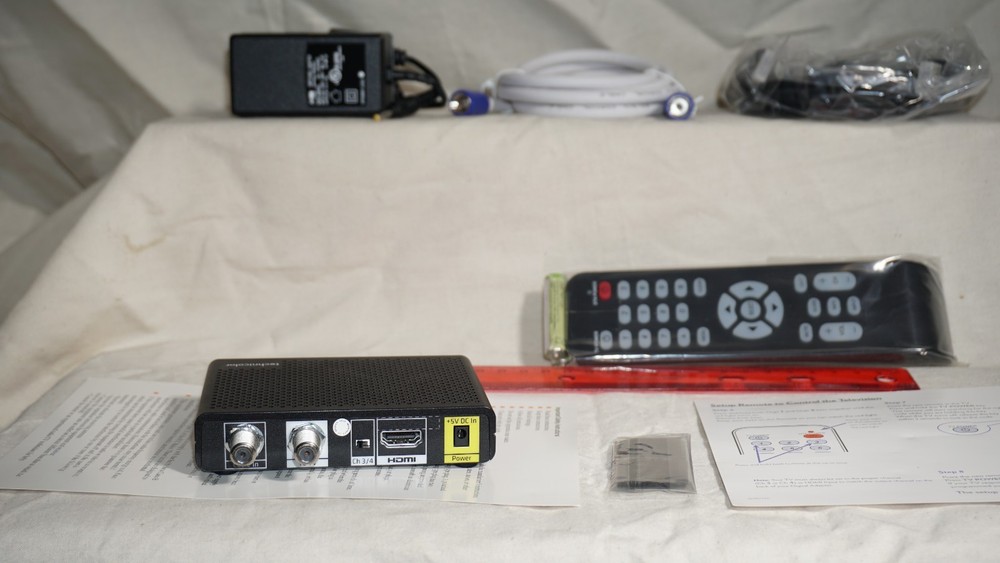 Technicolor Connected converter integrator box HD setback tuner DCI401MCS unused