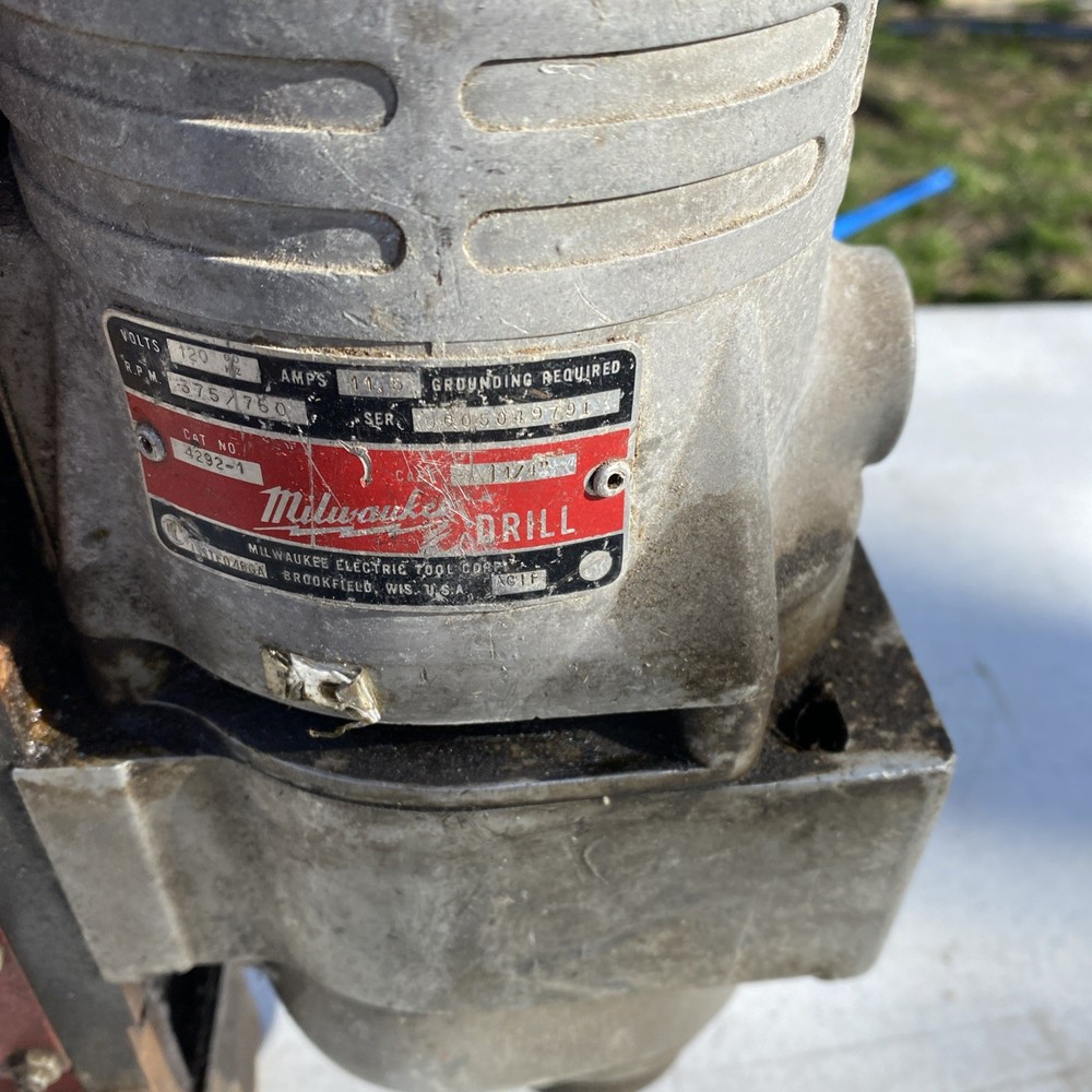 Milwaukee 4201 Magnetic Drill Press. Does Work Buying As Is