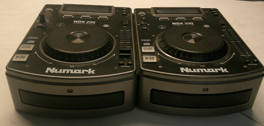 NUMARK DJ NDX200 Professional Tabletop CD PLAYER Mix LOOP Q Digital