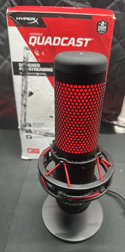 HyperX QuadCast - USB Gaming Microphone, for PC, PS4 and Mac . Very clean