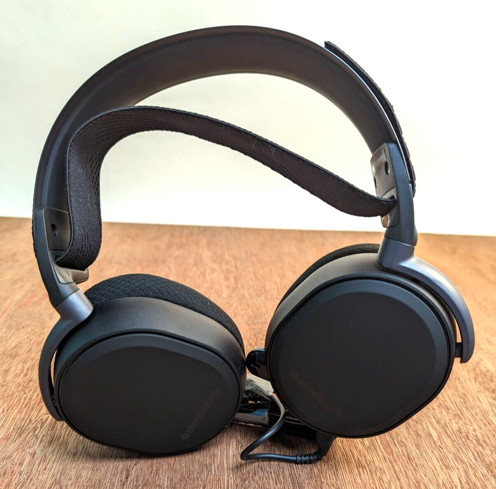 Steelseries Artic Pro Wired Headset Read Description