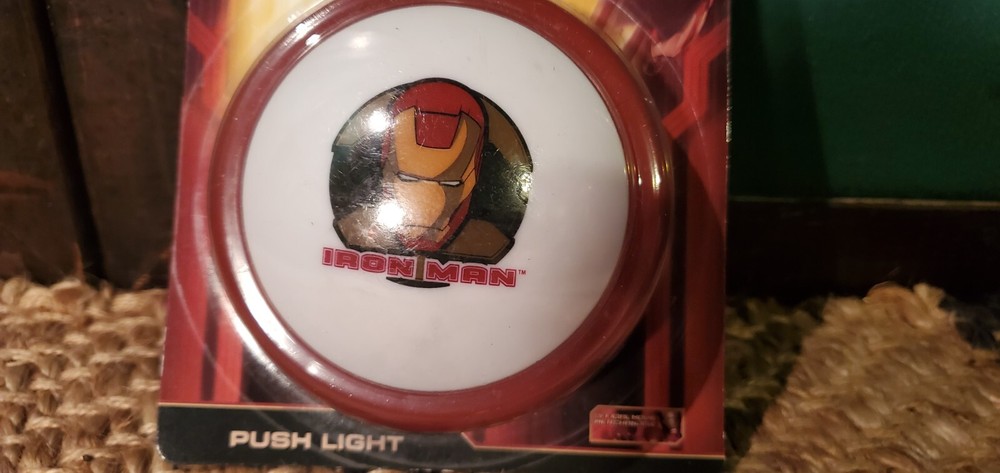 DC Comics Marvel IRON MAN push button Night Light Battery 3.5'' 2008